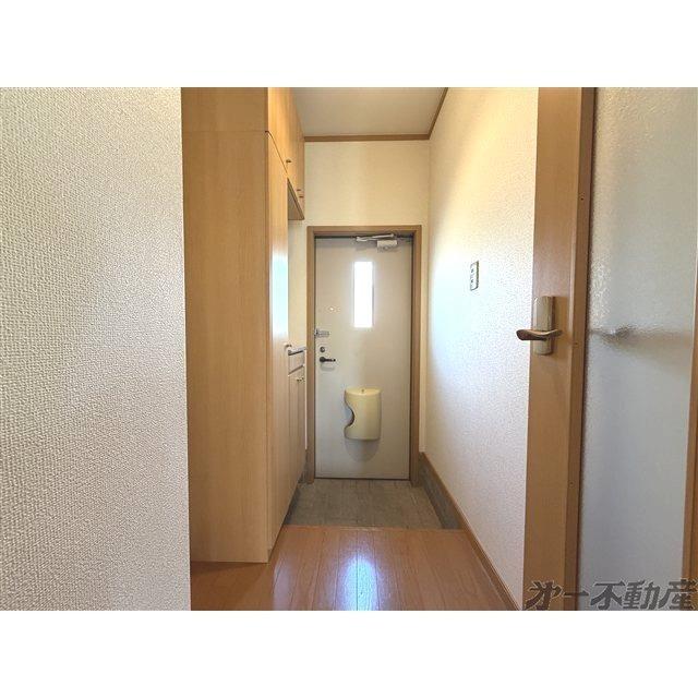 est Palazzo（101） 玄関