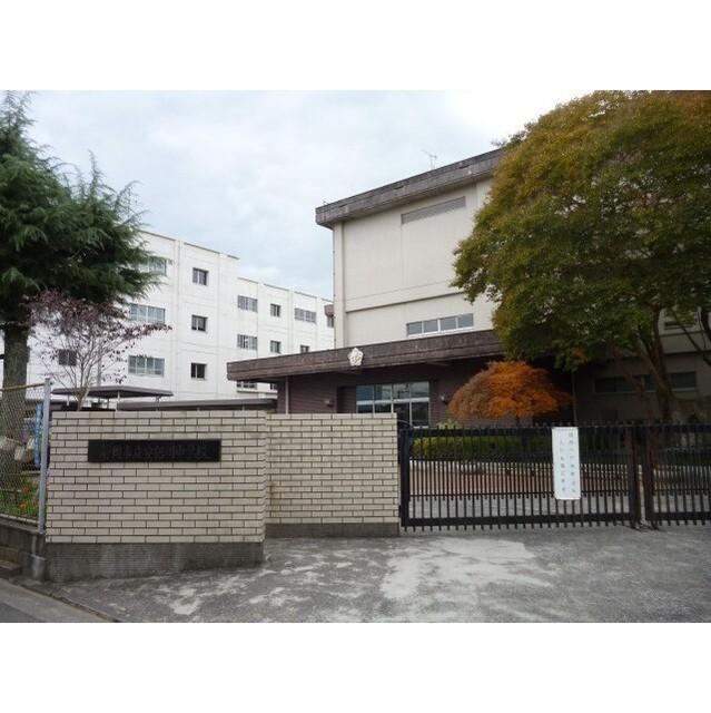 静岡市立安倍川中学校：350m
