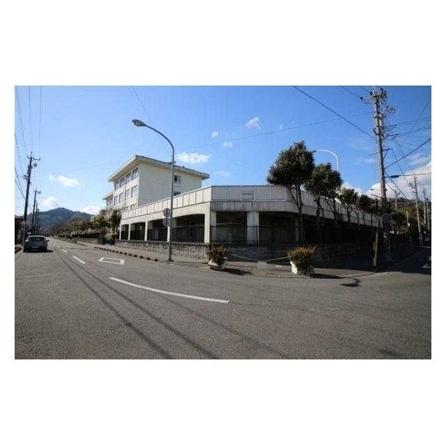 静岡市立城北小学校：950m