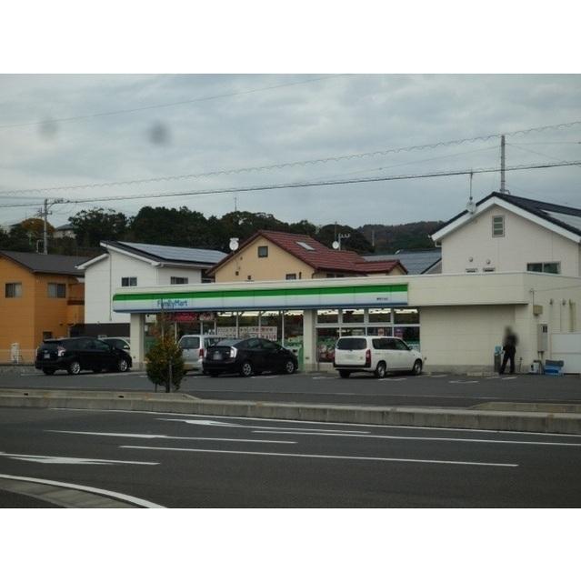 ファミリーマート 静岡大谷店：650m