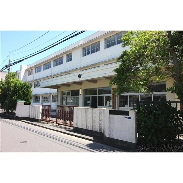 静岡市立服織中学校：260m