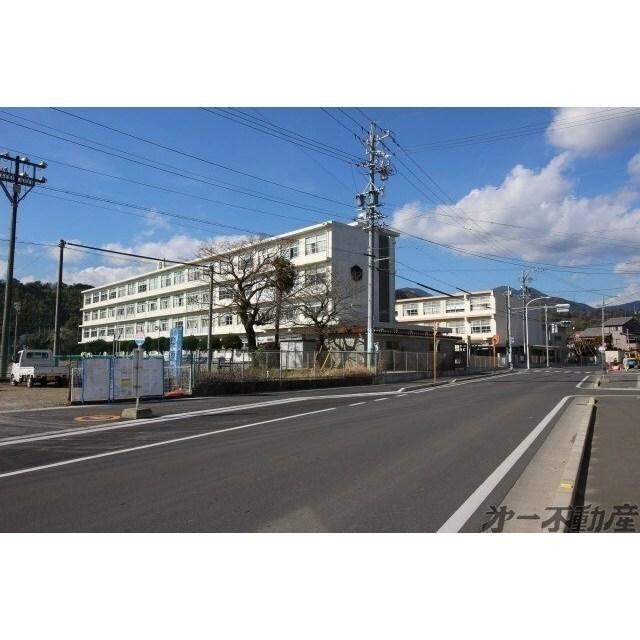 静岡市立西奈小学校：650m