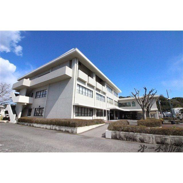 静岡市北部生涯学習センター：600m