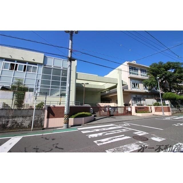 静岡市立番町小学校：140m
