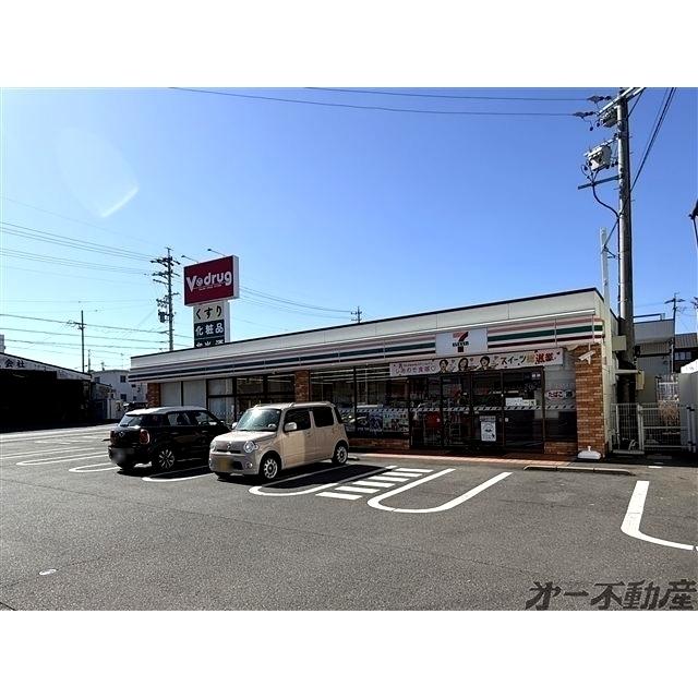 セブンイレブン清水岡町店：290m