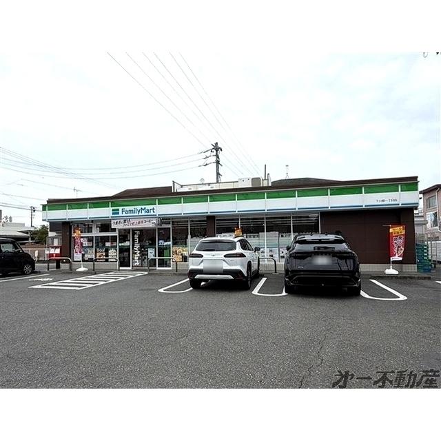 ファミリーマート 下川原一丁目店：190m