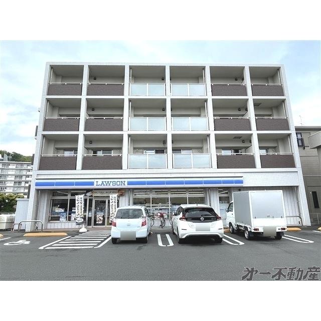 ローソン静岡東瀬名町店：80m
