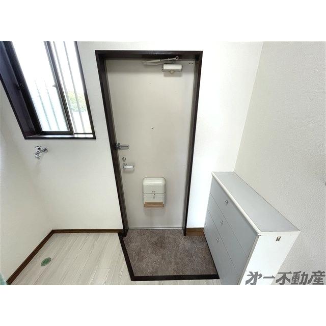 メゾン寿・（201） 玄関