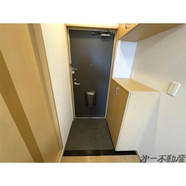 シティ・コート葵（503） 玄関