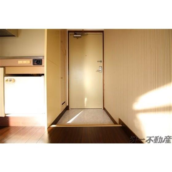 ニストン南町（506） 玄関