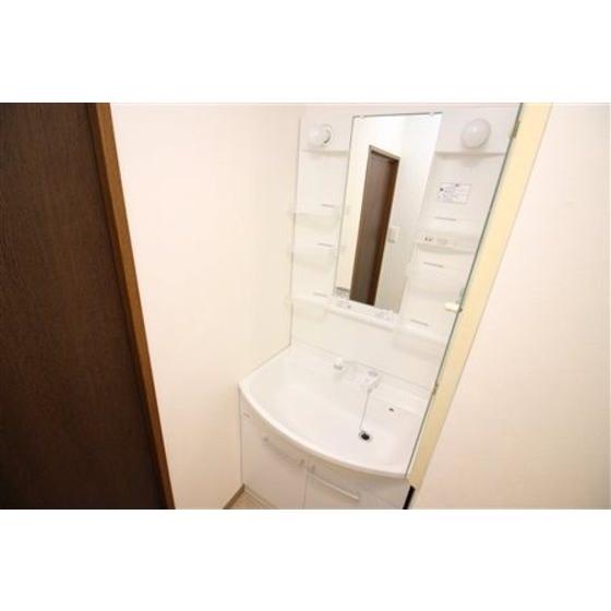 コムラーデ八幡（204） 部屋画像