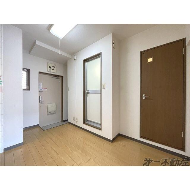 リヴィエールⅠ（302） 玄関
