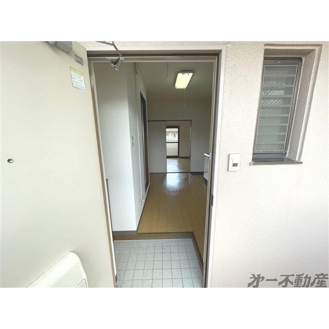 リヴィエールⅠ（302） 玄関