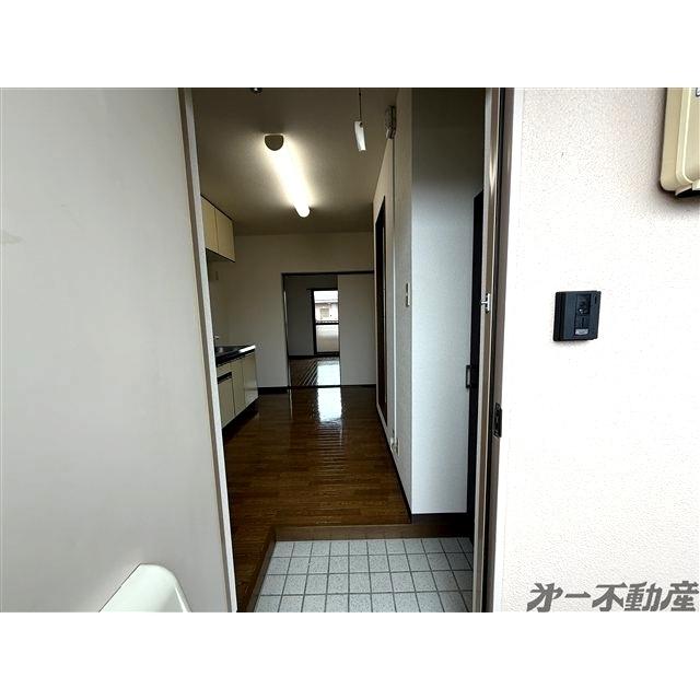 リヴィエールⅠ（406） 玄関