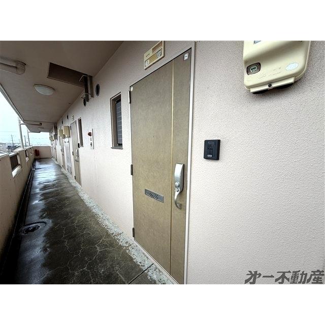 リヴィエールⅠ（406） 玄関