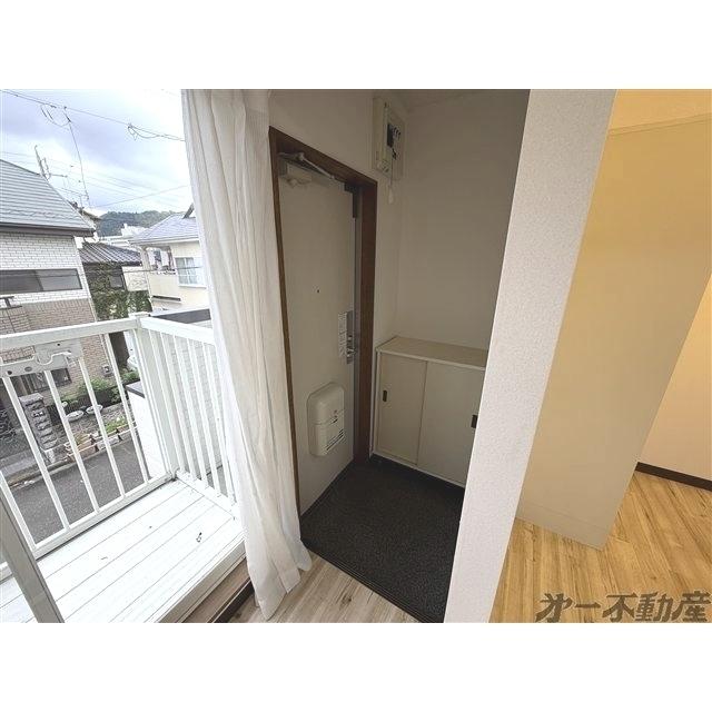 シュロスマキⅠ（202） 玄関