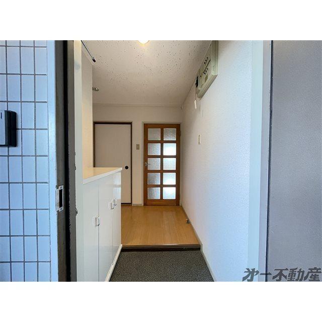 ルミエール千代田・（203） 玄関