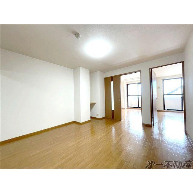 ロジュモ（ＬＯＧＥＭＥＮＴ）（202） リビング