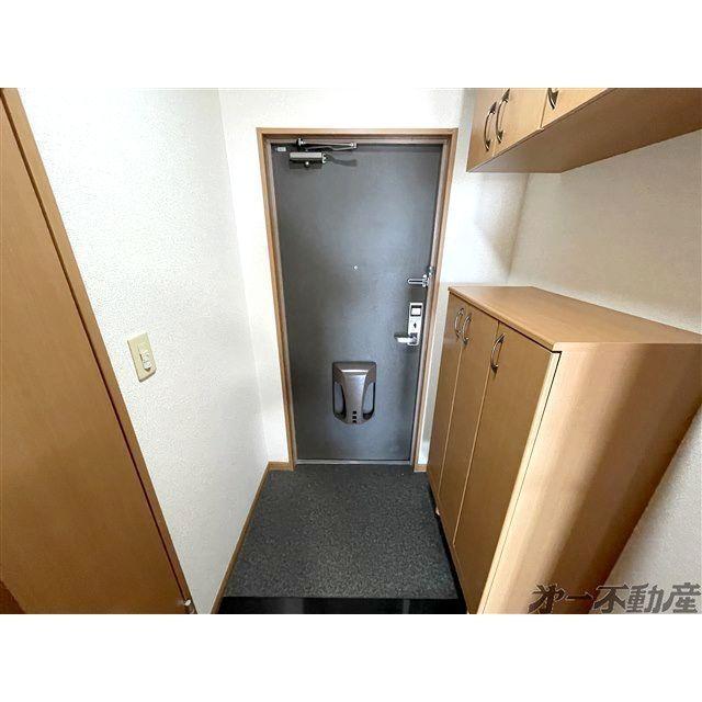 ロジュモ（ＬＯＧＥＭＥＮＴ）（202） 玄関