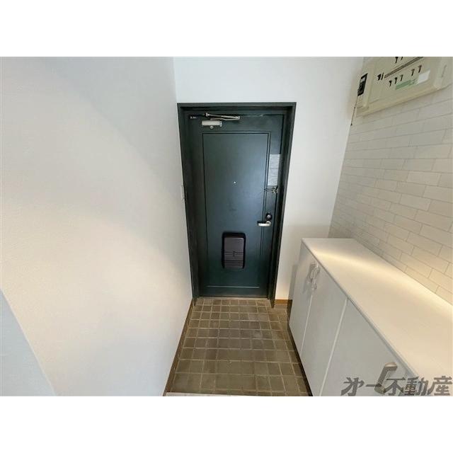 パインテラス 玄関