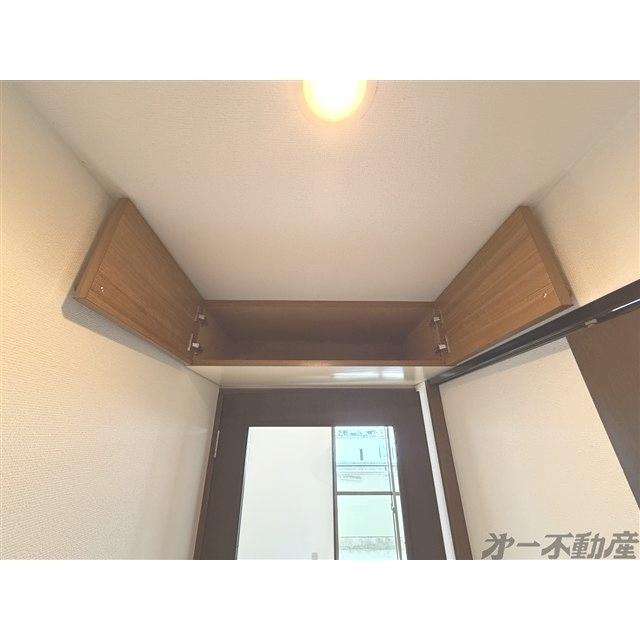 コムラーデ八幡（404） 収納