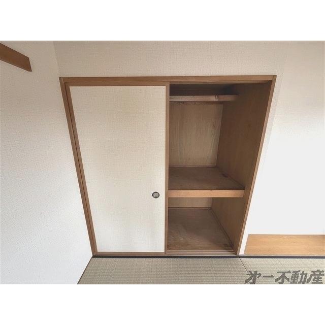 コムラーデ八幡（404） 収納