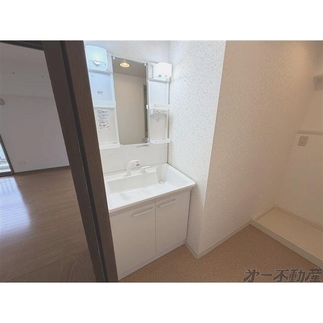 コムラーデ八幡（404） 洗面