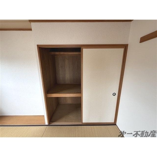 コムラーデ八幡 収納
