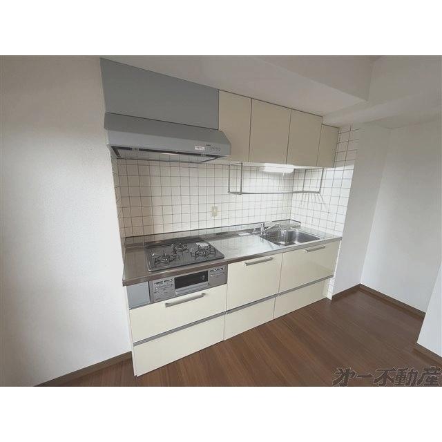 コムラーデ八幡（504） キッチン