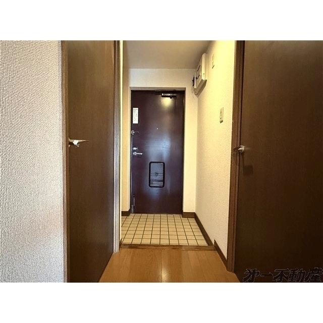 コムラーデ八幡（602） 玄関