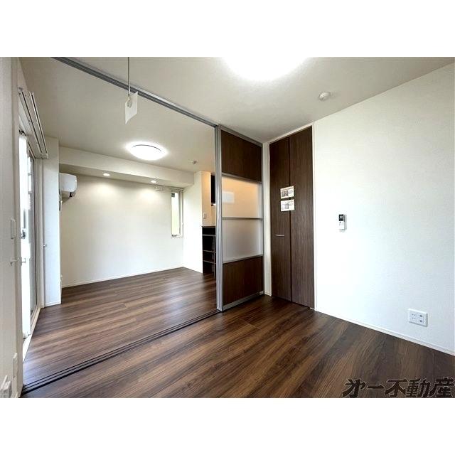 ONE UNIVERSITY PLACE(ﾜﾝﾕﾆﾊﾞｰｼﾃｨﾌﾟﾚｲｽ)（101） 部屋画像