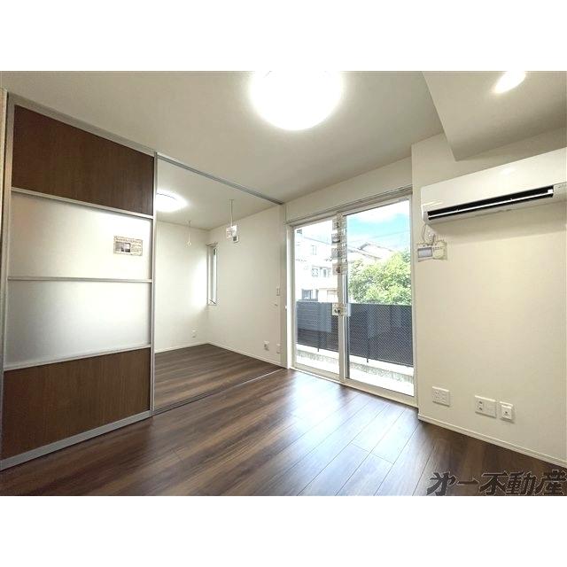 ONE UNIVERSITY PLACE(ﾜﾝﾕﾆﾊﾞｰｼﾃｨﾌﾟﾚｲｽ)（101） 部屋画像