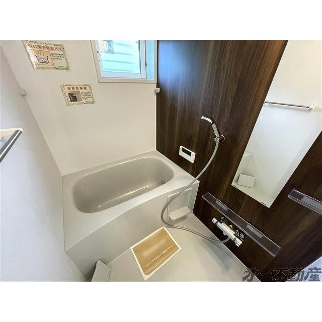 ONE UNIVERSITY PLACE(ﾜﾝﾕﾆﾊﾞｰｼﾃｨﾌﾟﾚｲｽ)（101） 部屋画像