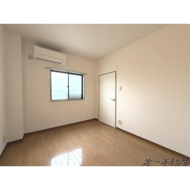 サンイースト東草深（201） 部屋画像
