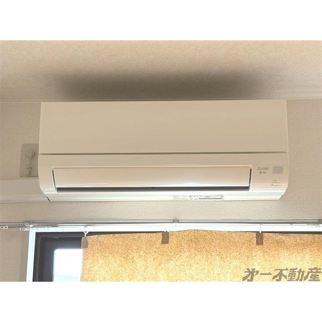 サンイースト東草深（201） 部屋画像