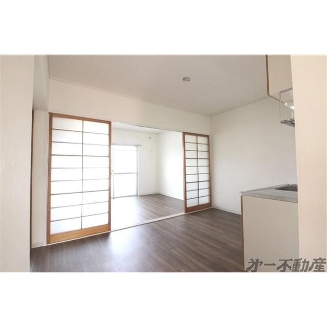パークサイド露島（301） 部屋画像