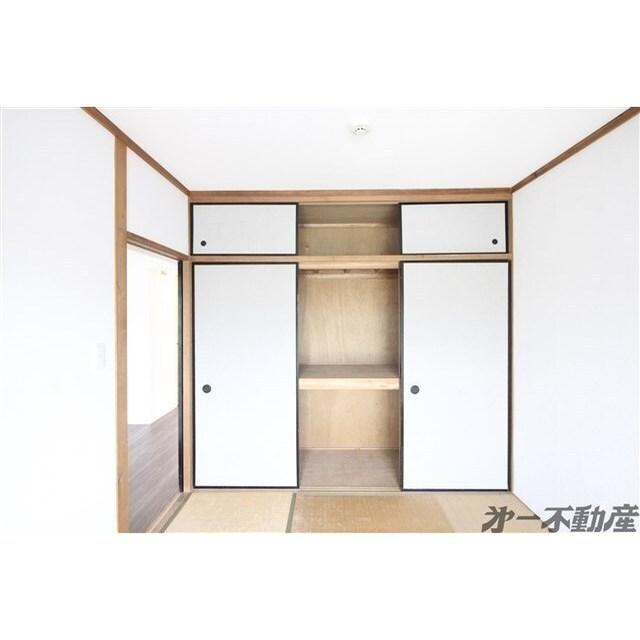パークサイド露島（301） 収納