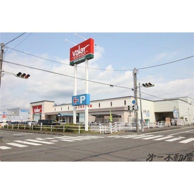 バロー 竜南店：450m