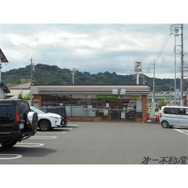 セブンイレブン静岡北安東4丁目店：160m