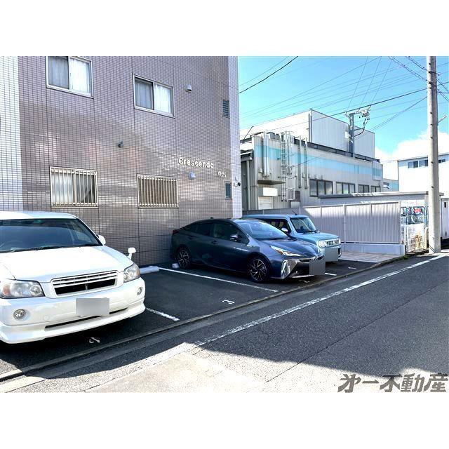 クレシェンド登呂（203） 駐車場