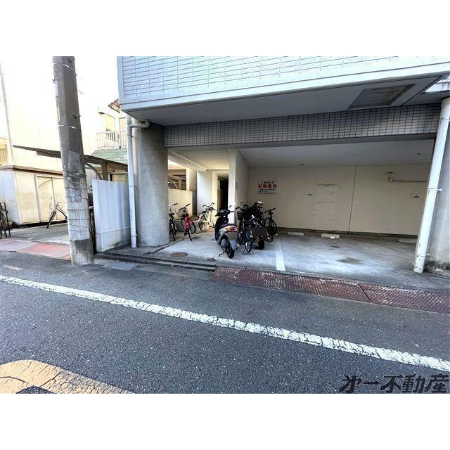 クレセントコート静岡・（306） 駐車場