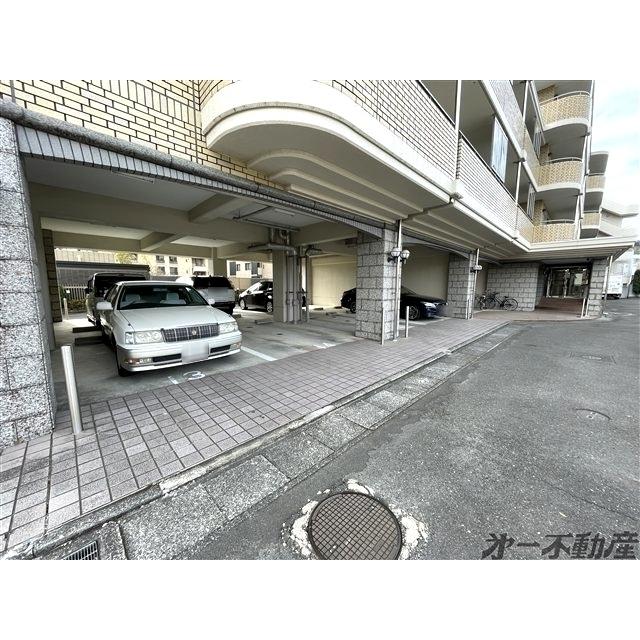 ル・ボア平喜（308） 駐車場
