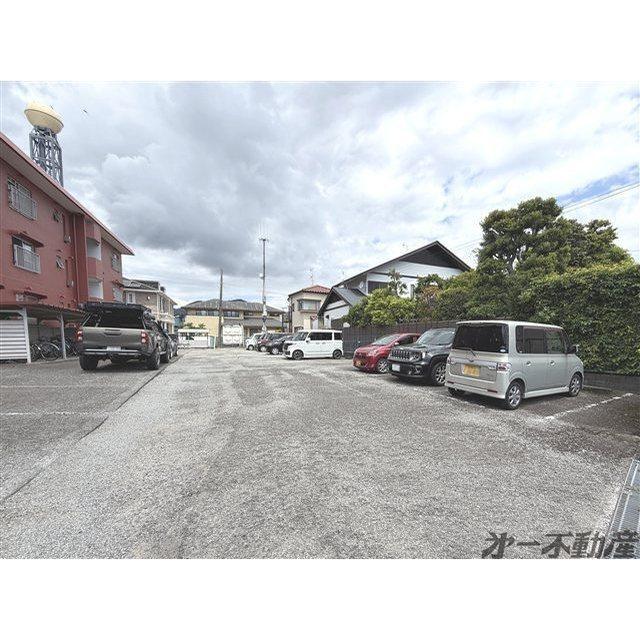 ハイデンス青木（102） 駐車場