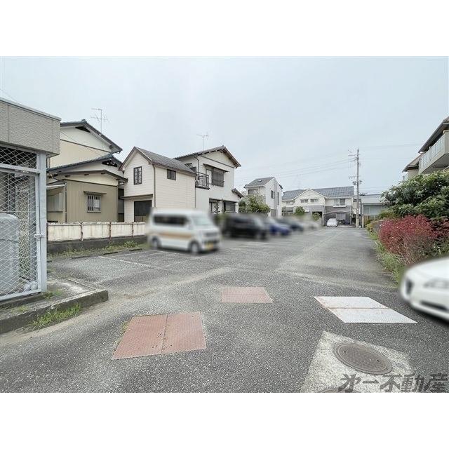 レジデンスSATO・（201） 駐車場