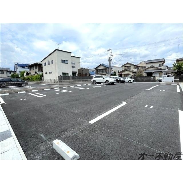 ユーフォリアネクストⅡ（103） 駐車場