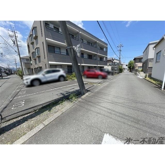 ジラソーレ（302） 駐車場