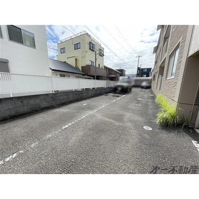 カーサアイ（102） 駐車場