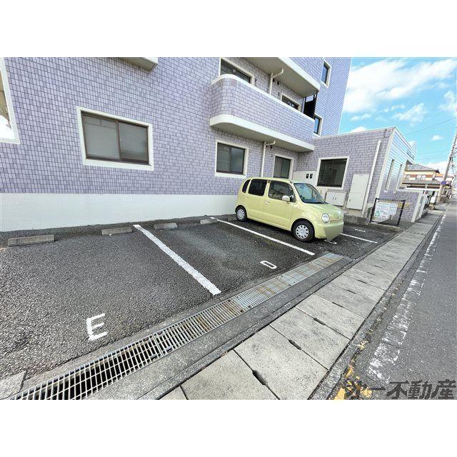 パークホームズ壱番館（206） 駐車場