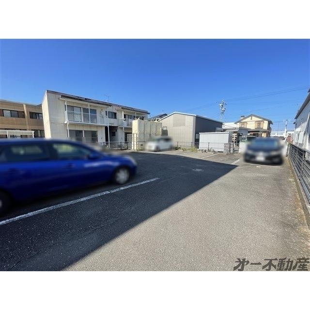 エスポワール下島（205） 駐車場