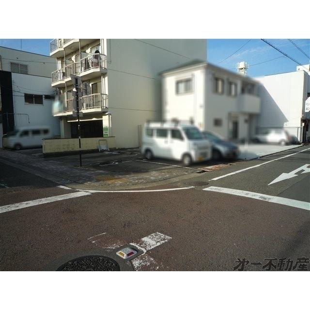 岡村パーキング（06･07） 外観